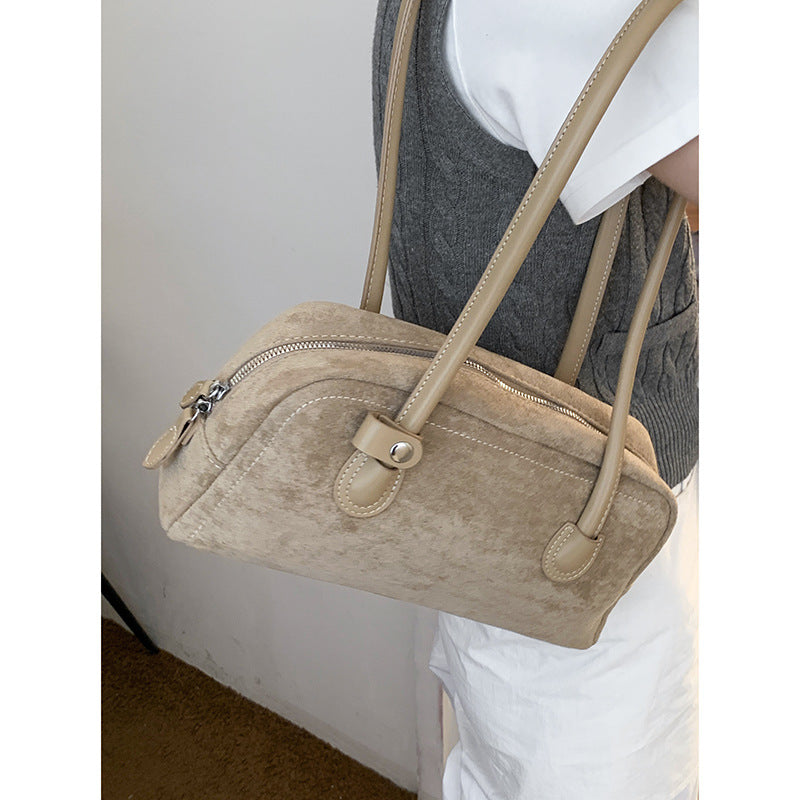 Women's Retro High-grade Simple Portable Suede Bowling Underarm Bag