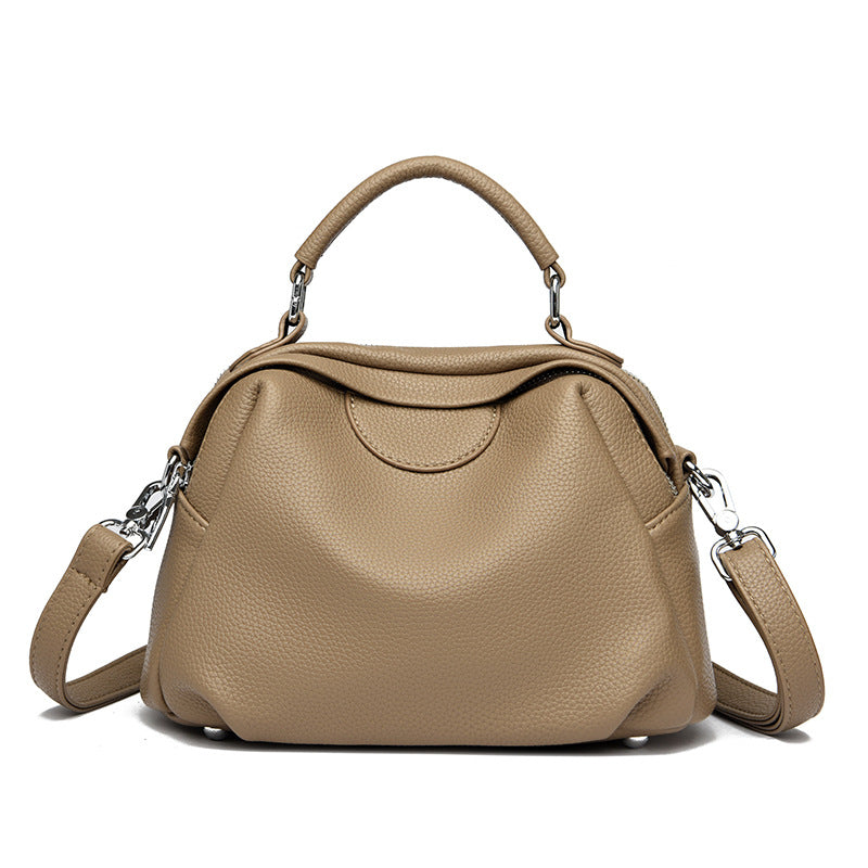 Women's Autumn Retro Commuter Large Capacity Fashion Bags