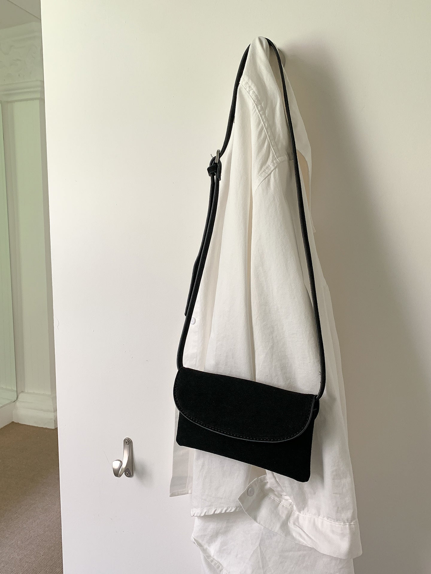 Women's Single Flip Magnetic Snap Suede Minority Simple Bags