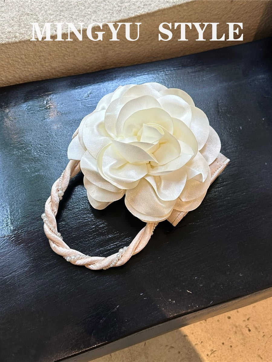 Retro Twist Pearl Clutch Rose Three-dimensional Bags
