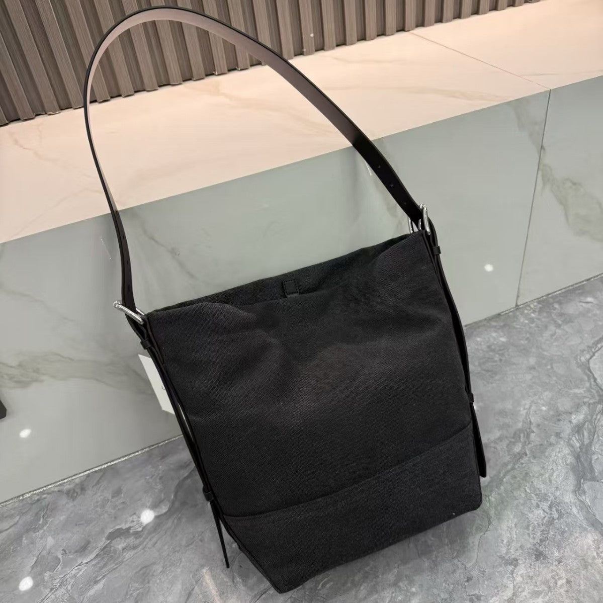Women's Layer Cowhide Canvas Large Capacity Totes Commuter Bucket Bag