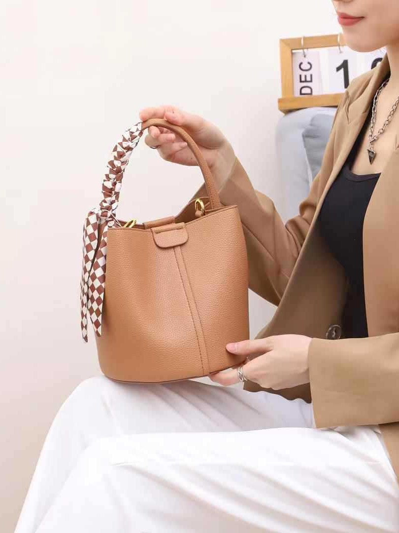 Women's Genuine Leather Portable Large Capacity Simple Bucket Bag