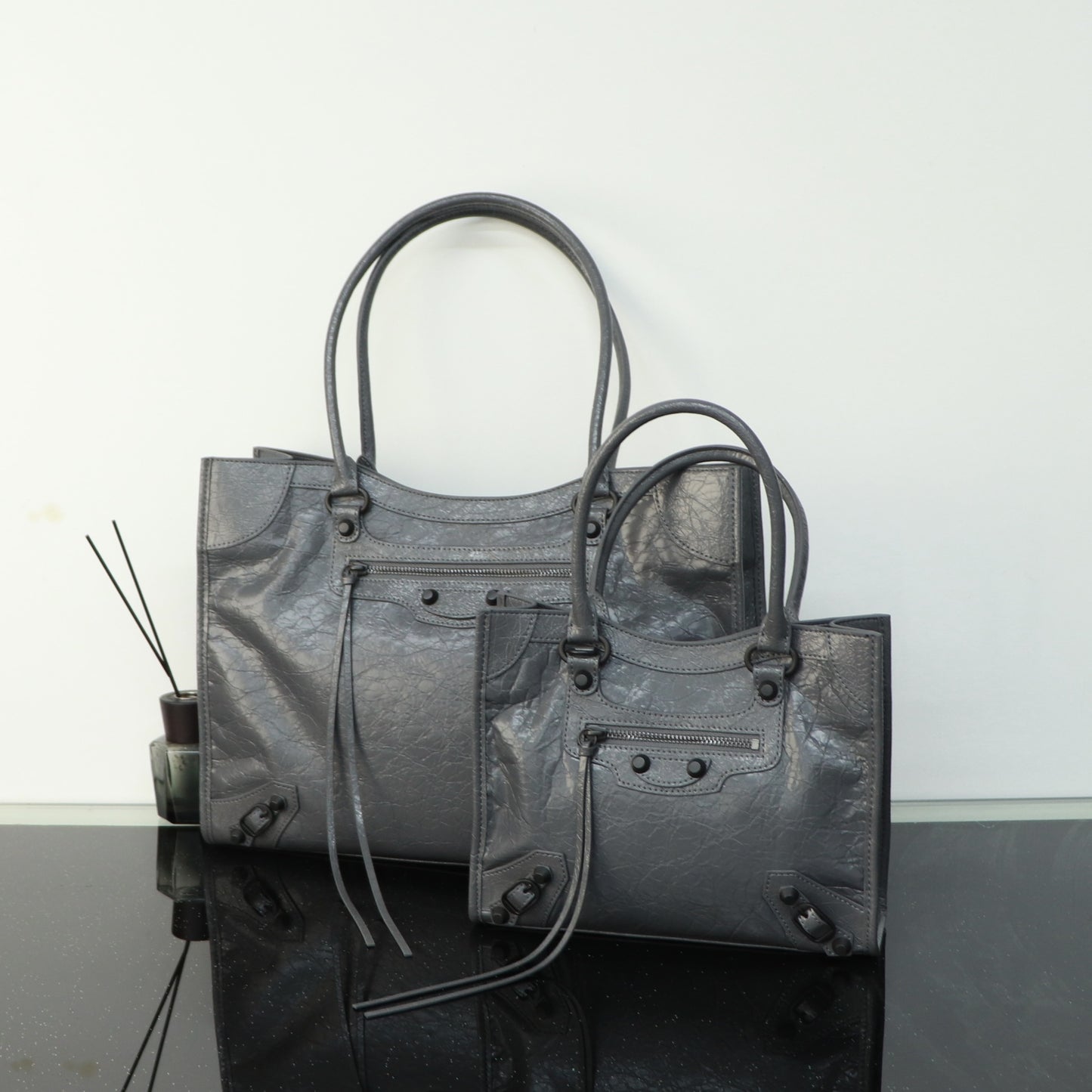 Spring Wear Rivet Motorcycle Large Capacity First Tote Bag