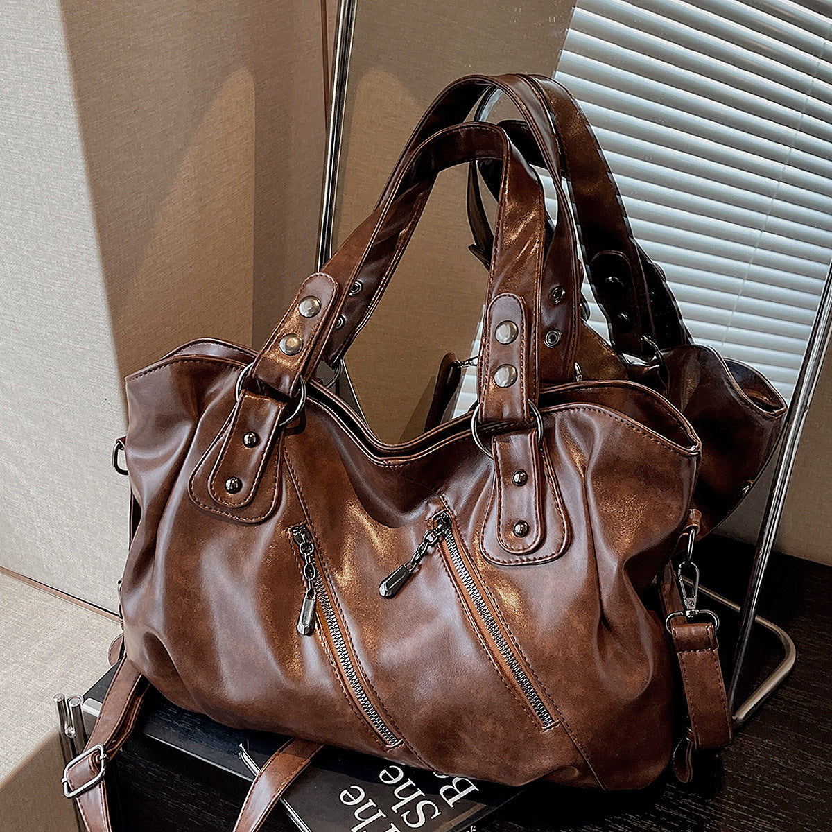 Simple Solid Color Large Capacity Totes Zipper Decorations Classic Bags