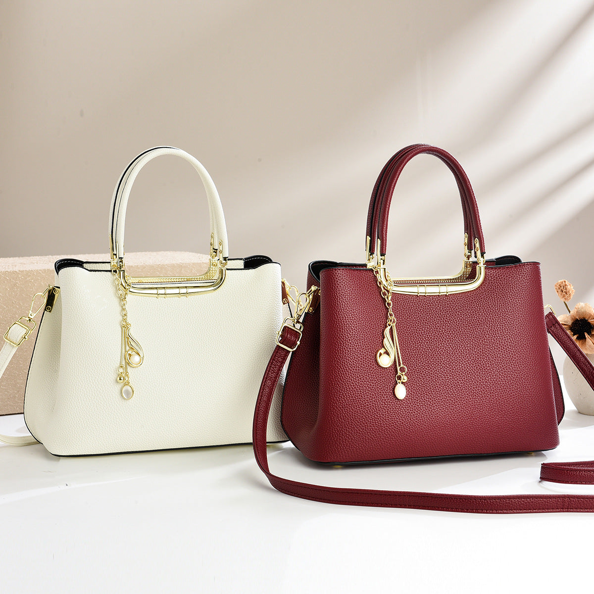 Women's High-grade Autumn Large Capacity Wedding Light Luxury Fashion Women's Handbag