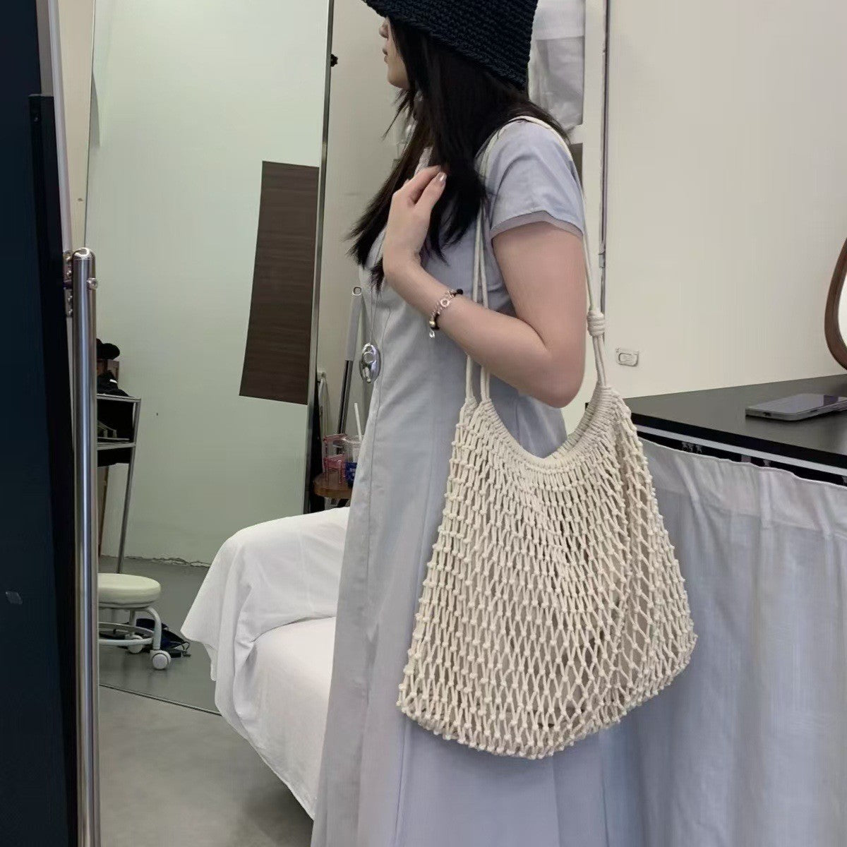 Women's High-grade Hollow Handmade Fan-shaped Straw Woven Fishing Net Large Bags