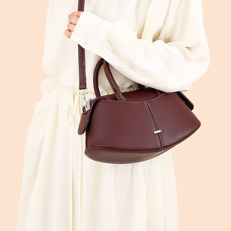 Beautiful Women's Smile French Minority Simple Handbags