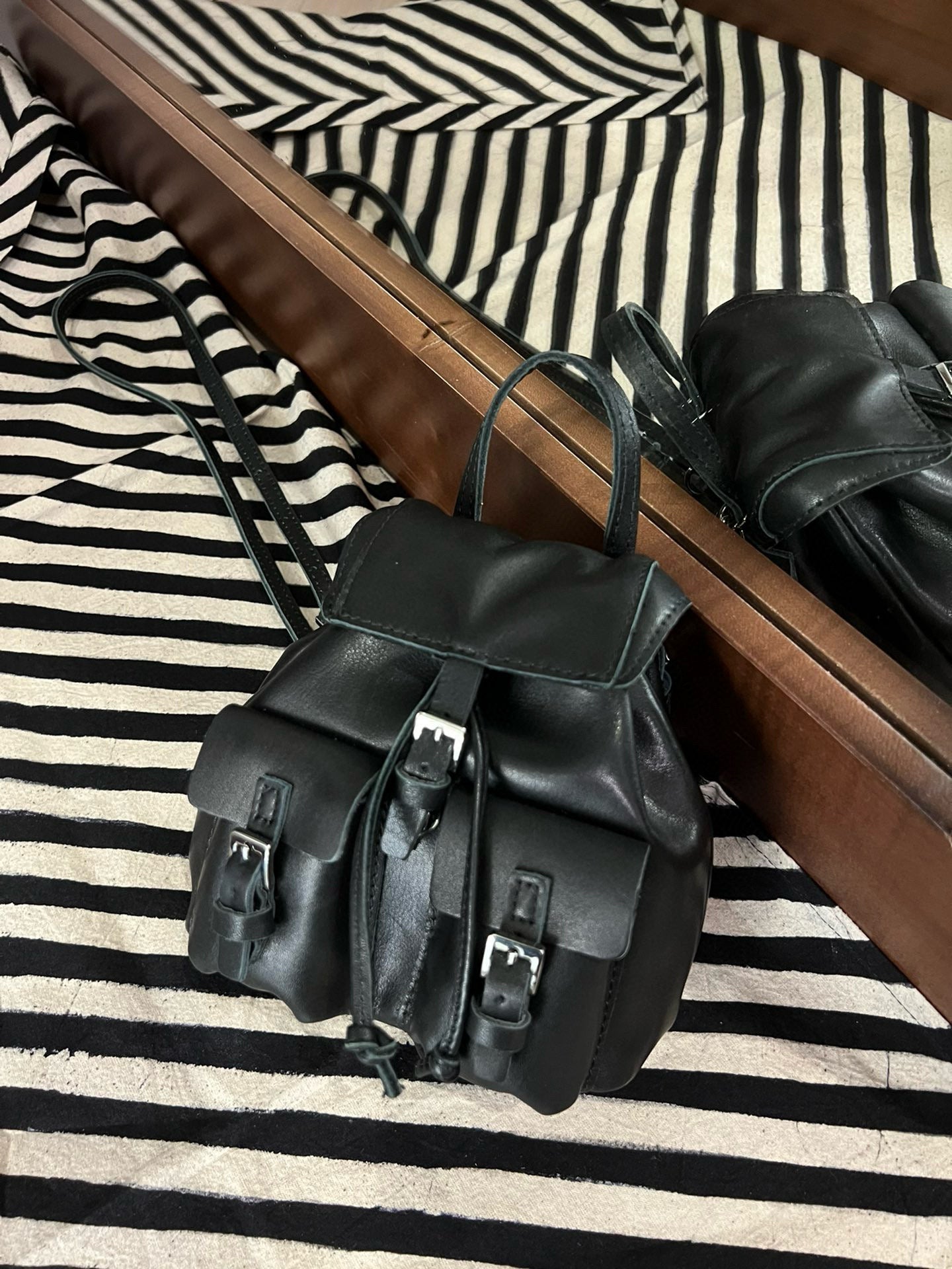 Layer Cowhide Design Fashion Commuter Mini Women's Backpack