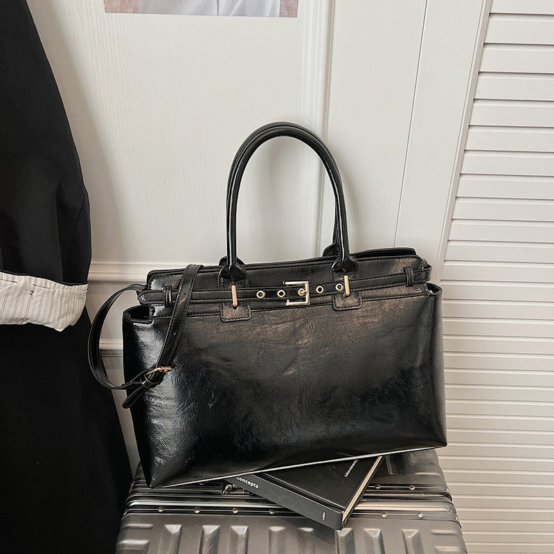 Large Capacity Simple Commute Versatile Underarm Light Luxury Western Tote Bag