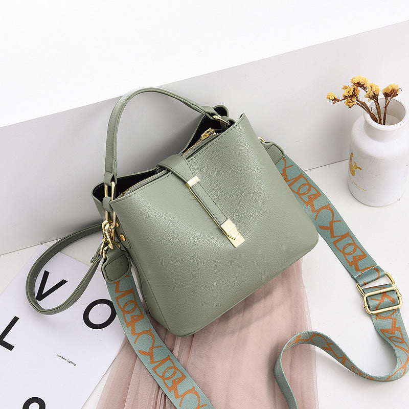 Women's Wide Strap Trendy Korean Fashion Women's Messenger Bag