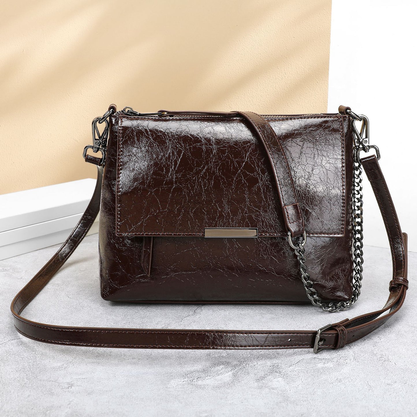 Women's Idle Style Chain Design Large Capacity Women's Shoulder Bag