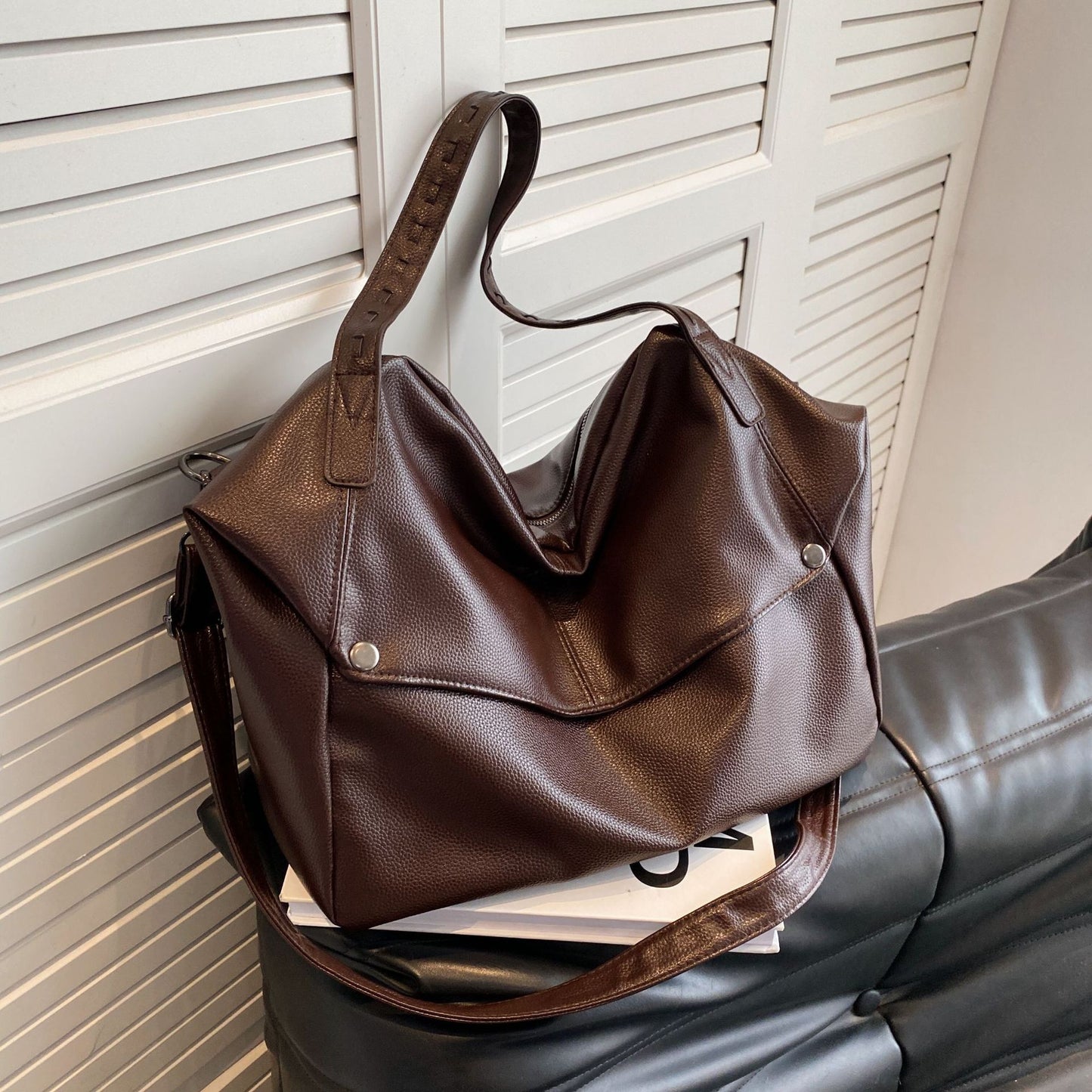 Women's Trendy Cool Commuter Large Capacity High-grade Out Fashionable Tote Bag