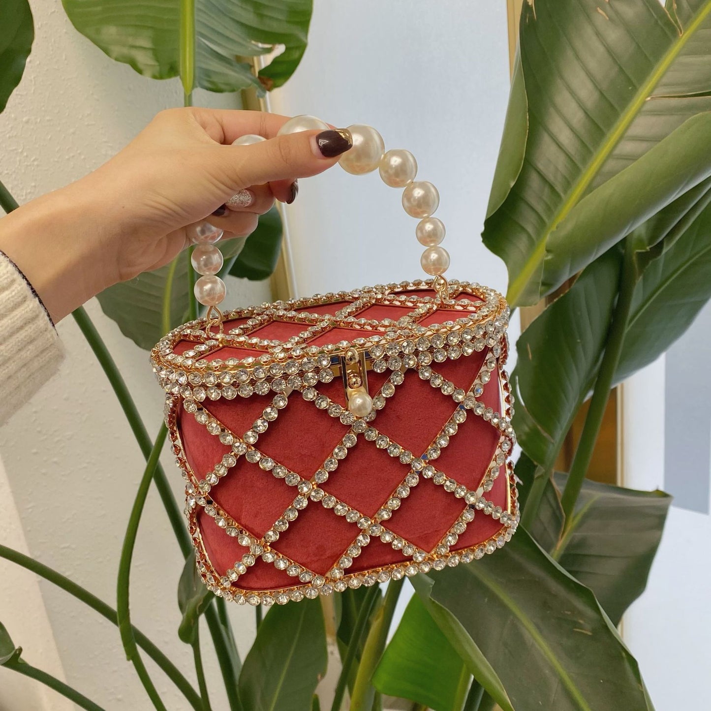 Diamond Shiny Studded Hand Pearl Crystal Dinner Rhinestone Bird Cage Bags