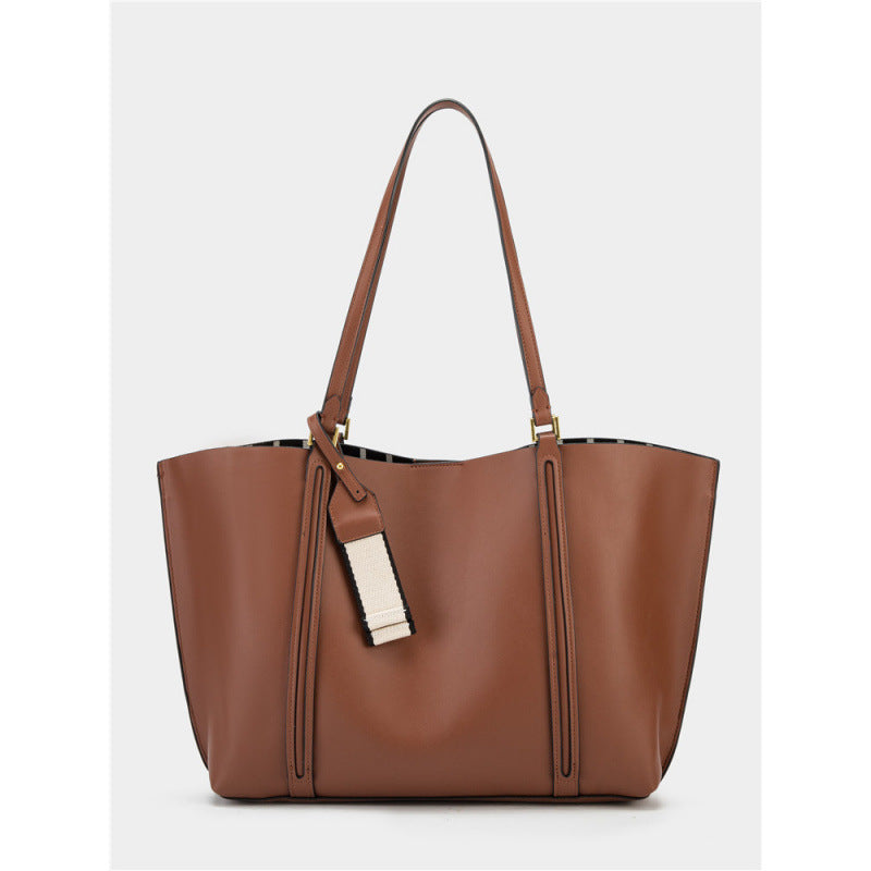 Versatile Fashion Retro Large Capacity Commuter Tote Bag