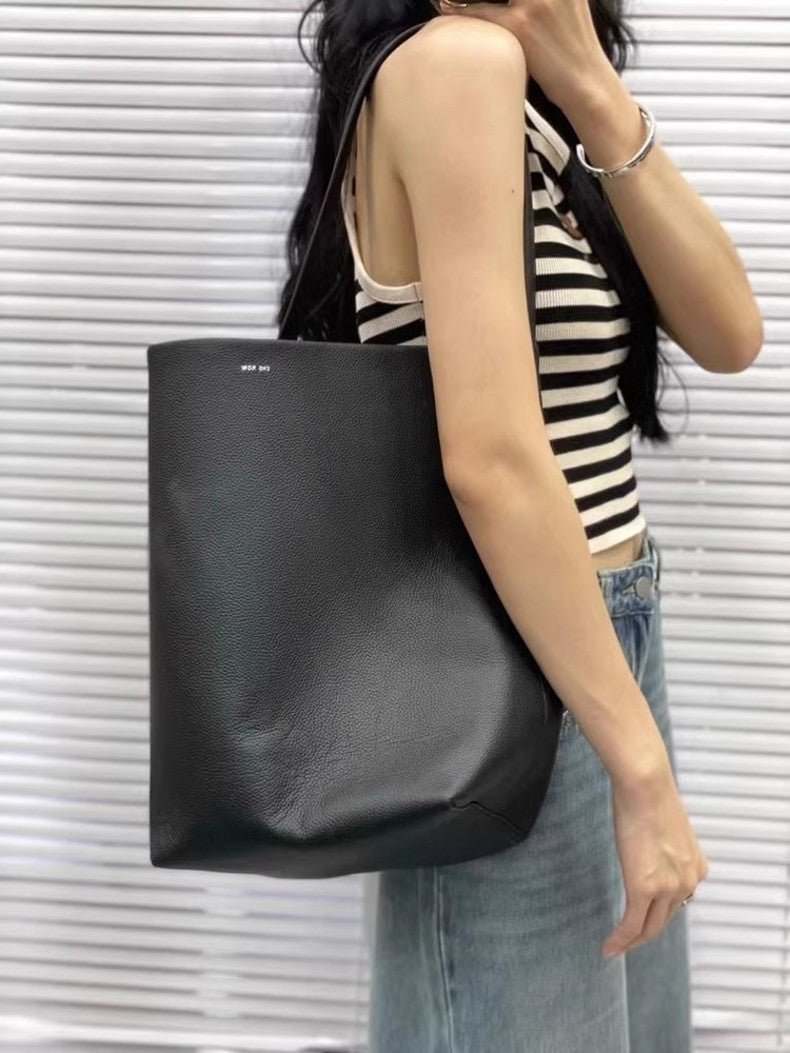 First Layer Cowhide Genuine Leather High-grade Fashion Commuting Bucket Bag