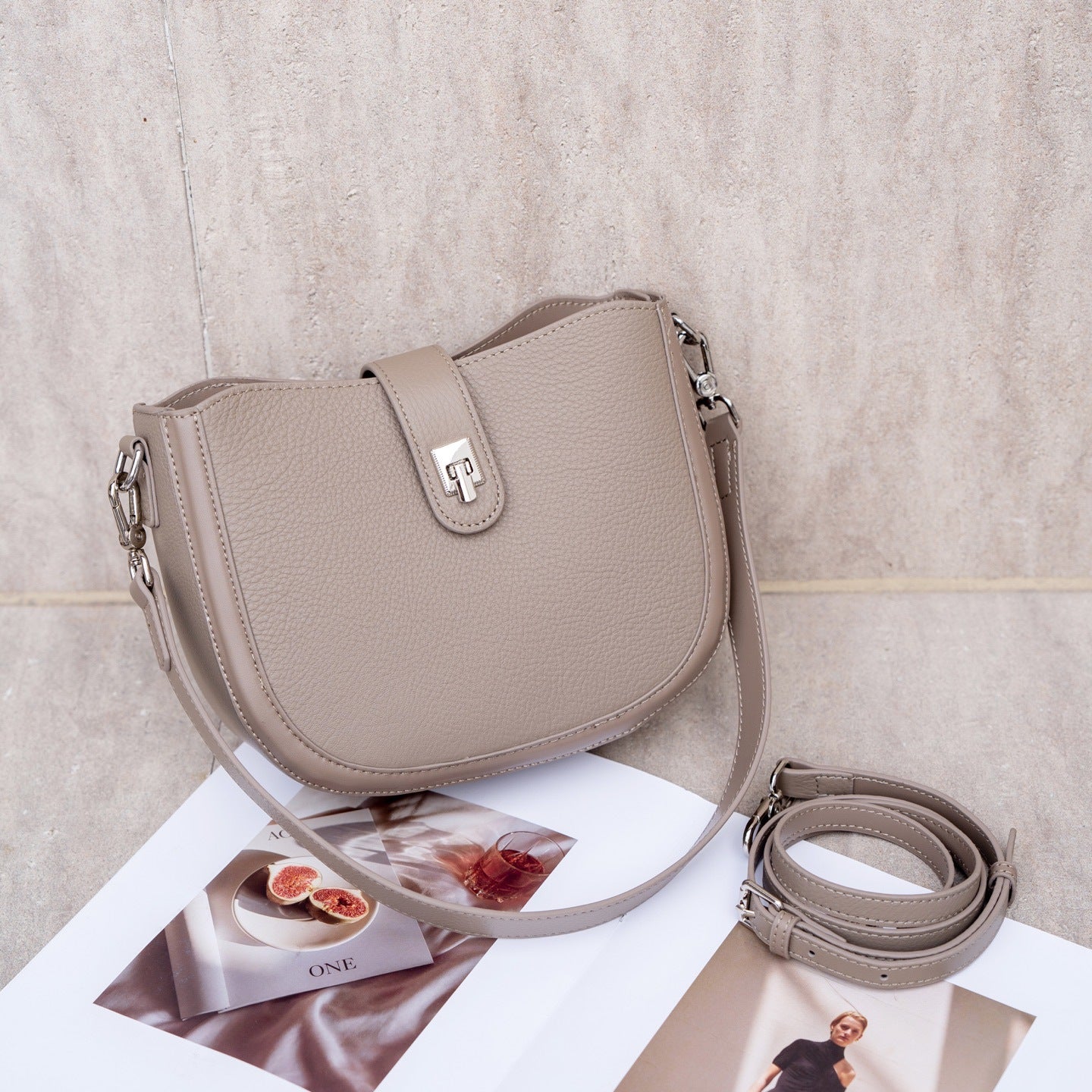 Women's Russian First Layer Cowhide Natural Drop Leather Spring Bags