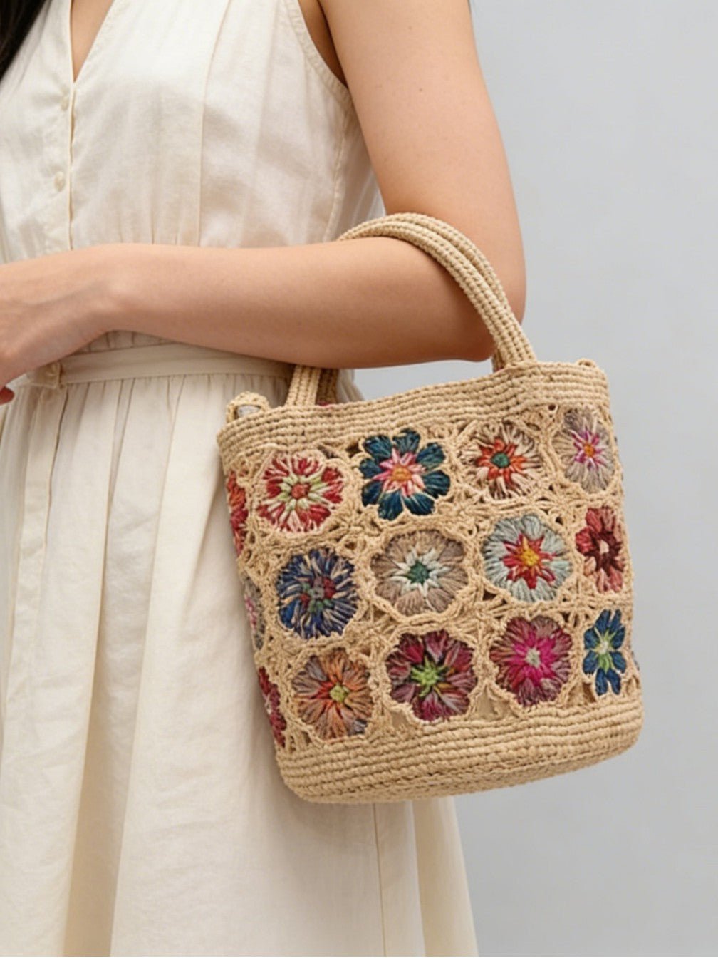 Women's Handmade Raffia Colorful Straw Seaside Vacation Bucket Bag