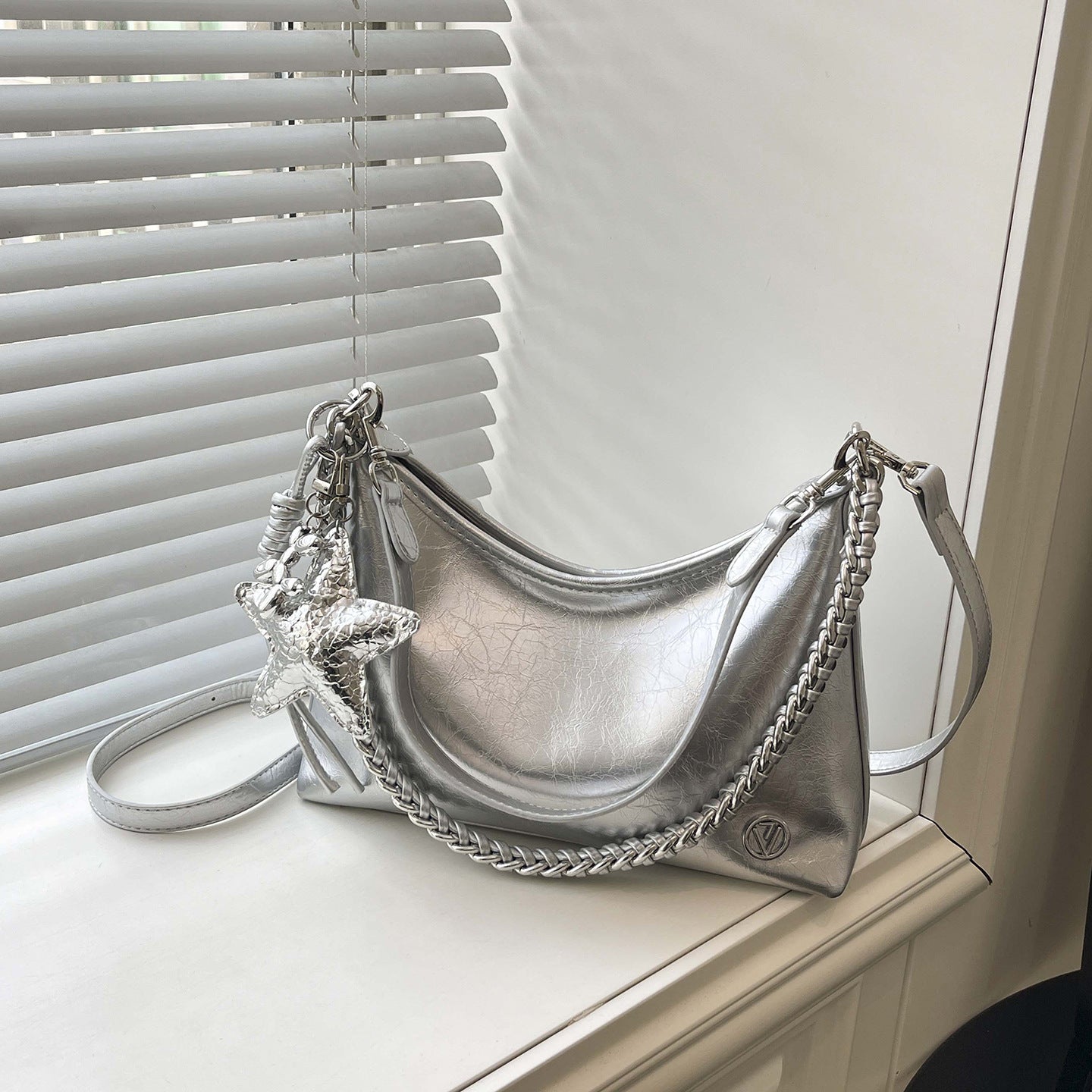 Women's Super Popular Niche Spring Light Luxury Women's Shoulder Bag