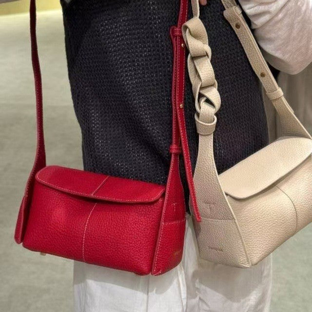 Classy Trendy Women's Large Capacity Commuter Women's Messenger Bag