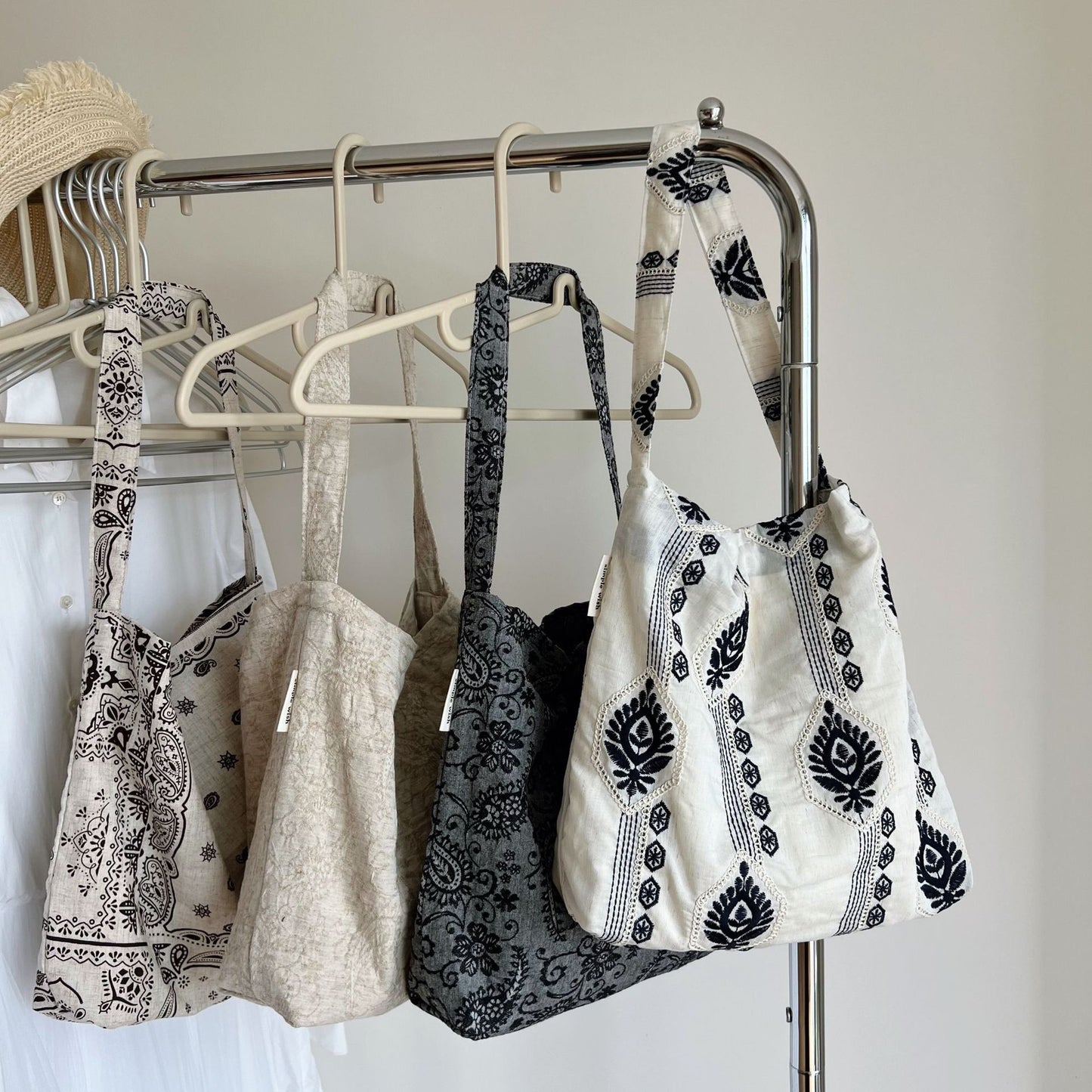 Cloth Cotton Linen Embroidered Female Artistic Retro Minority Ethnic Underarm Bag