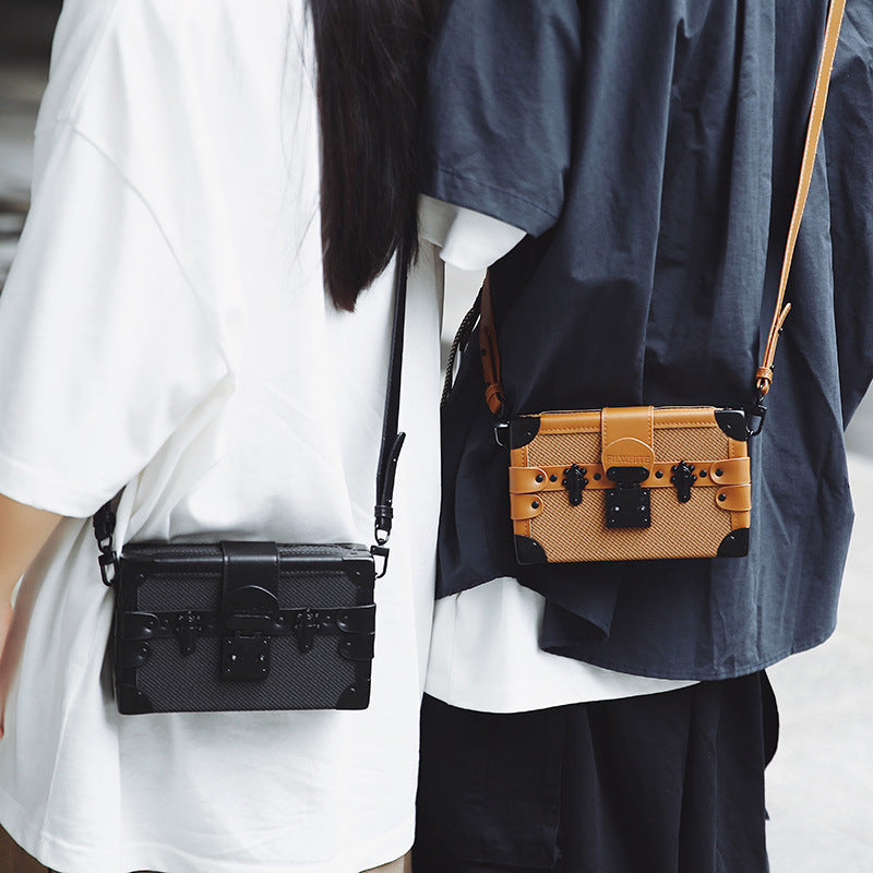 Women's & Men's High-grade Fashion Hard Cover Minority Shoulder Bags
