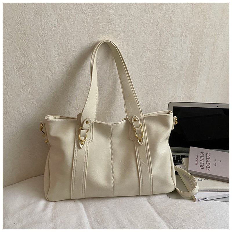 Women's Spring Large Capacity Fashion High-grade Underarm Bag