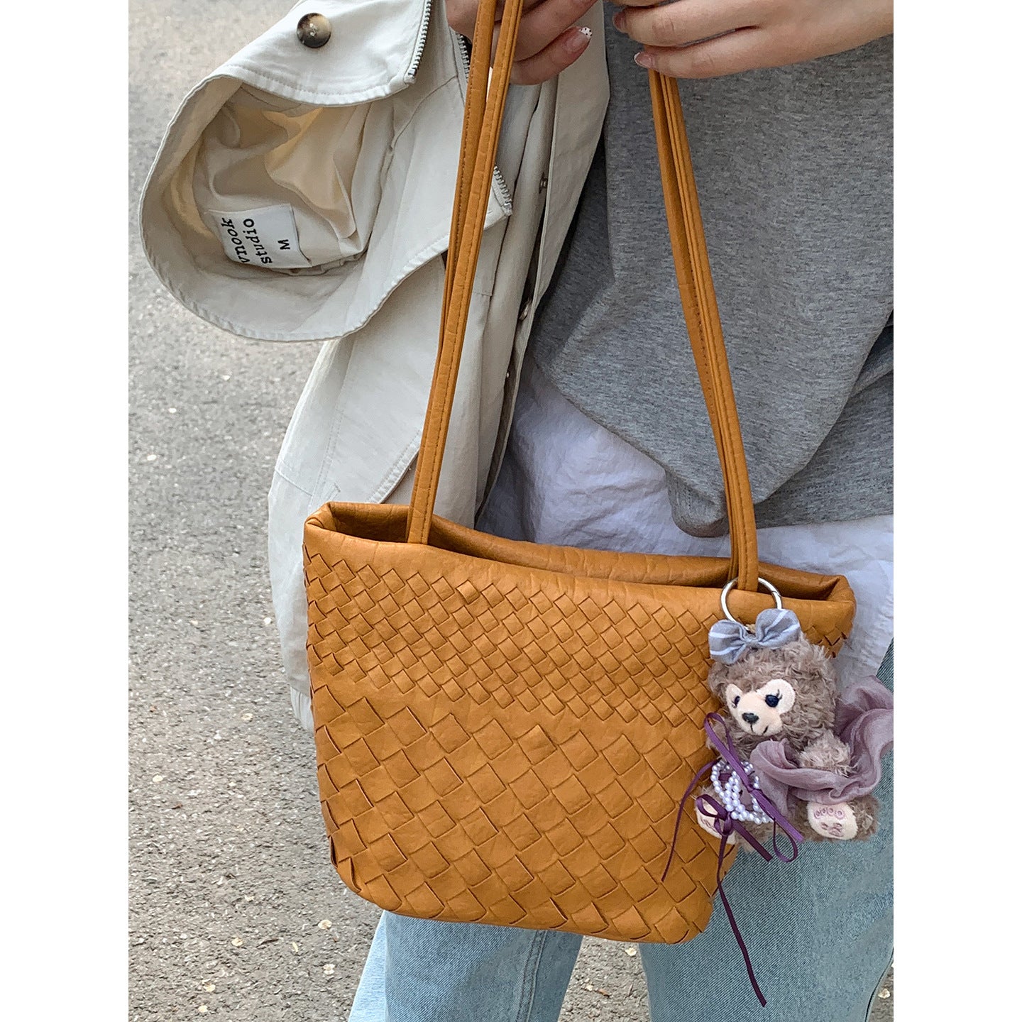 Stylish Women's Niche Texture Simple Woven Underarm Bag