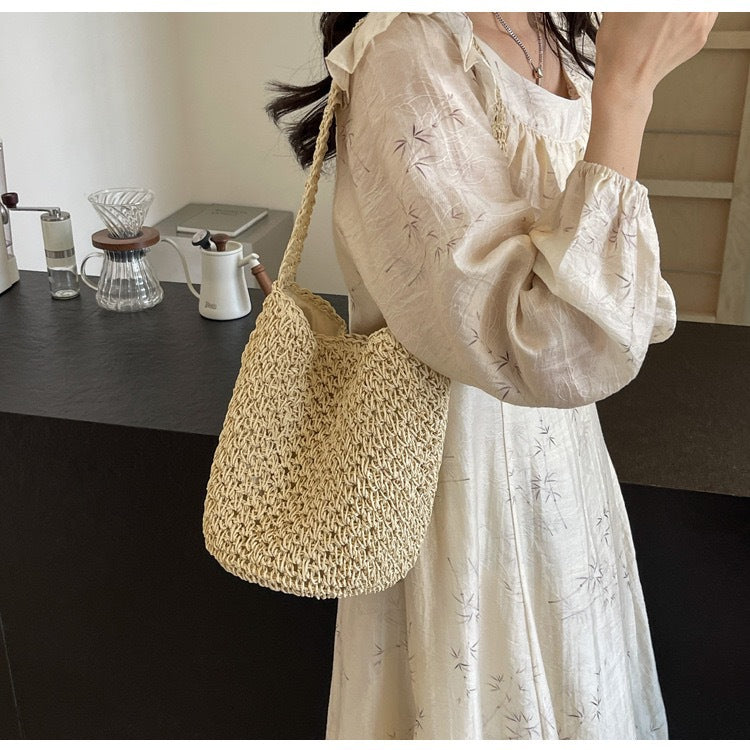 Women's Straw Weaving Hollow Seaside Beach Vacation Idle Style Bags