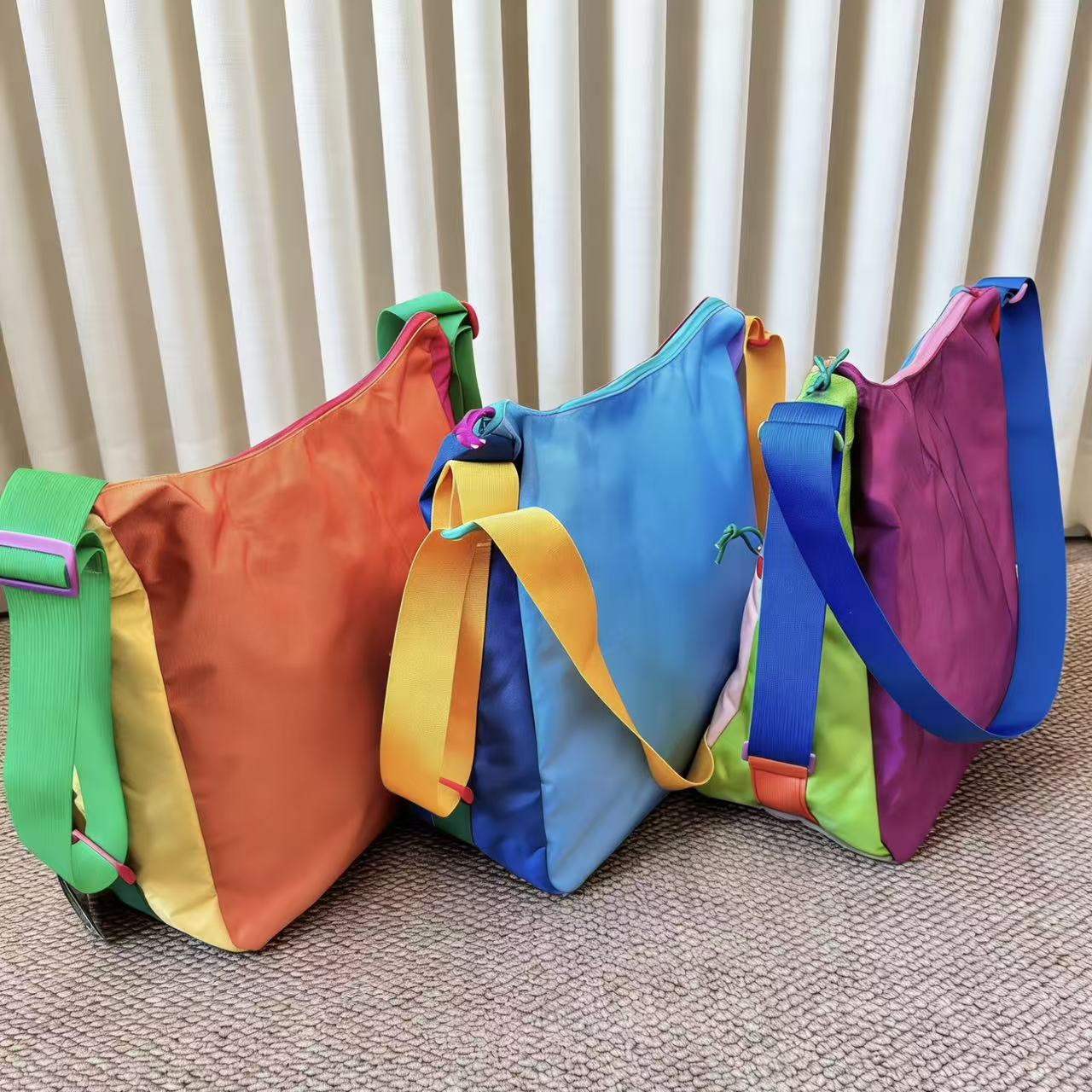 Alpaca Dopamine Fashion Color Contrast Deformation Women's Messenger Bag