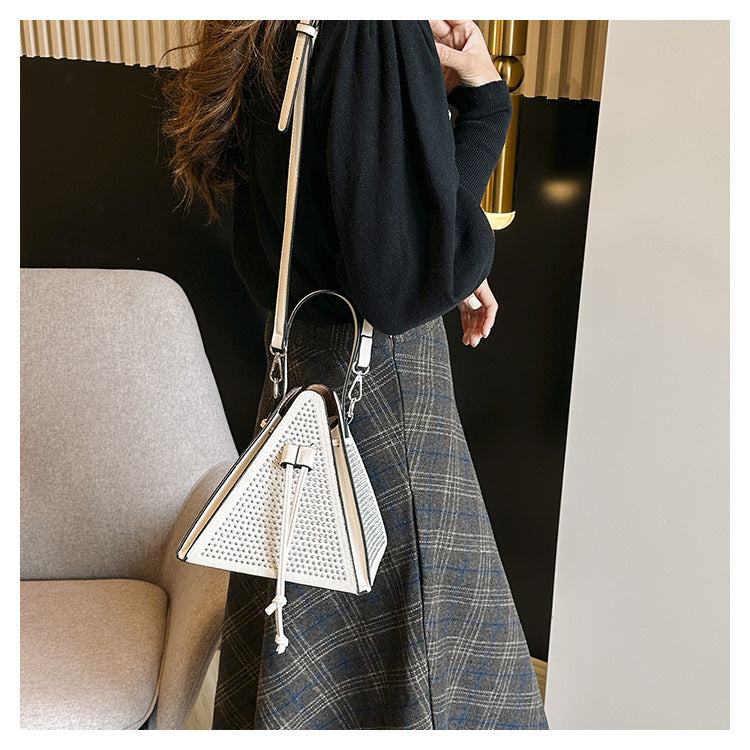 Women's Popular Korean Fashion Rivet Personality Trendy Women's Shoulder Bag