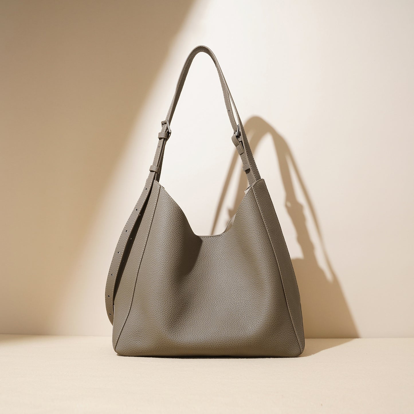 Women's High-grade Leather First Layer Cowhide Design Bags