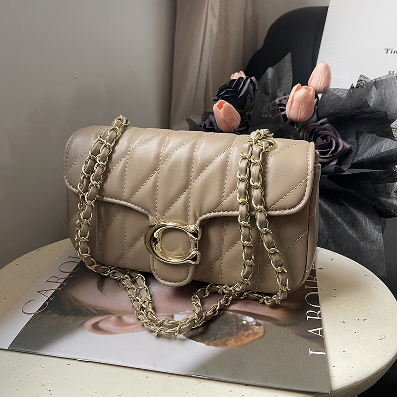 Women's French Stick Light Luxury Versatile Chain Underarm Bag