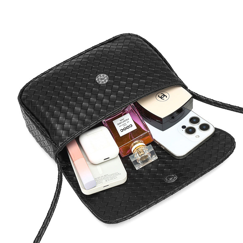 Women's Embossed Weaving Large Capacity Fashion Korean Women's Messenger Bag