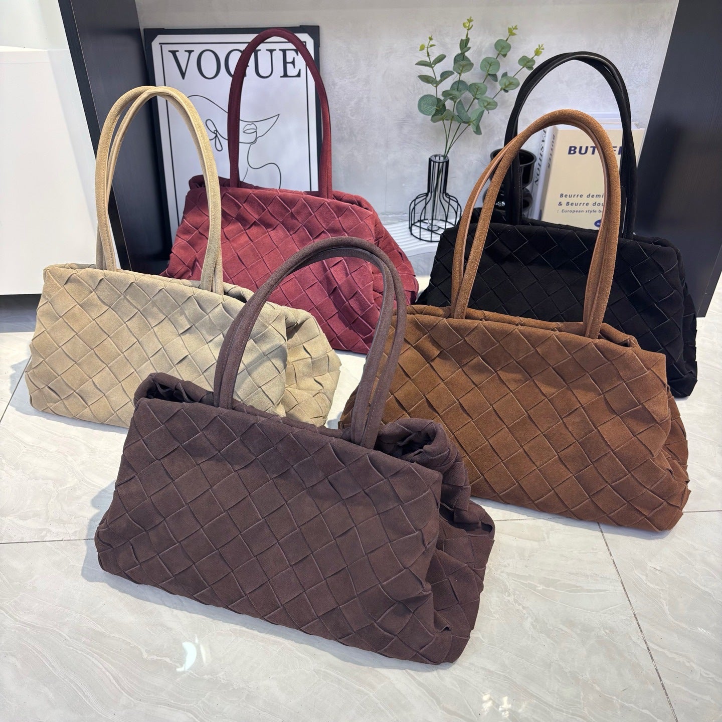 Women's Cowhide Woven Boston Retro Simple Large Bags