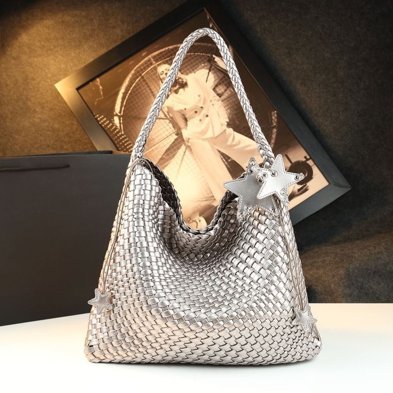 Women's Big Fashion Genuine Leather Trend Underarm Large Capacity Women's Handbag
