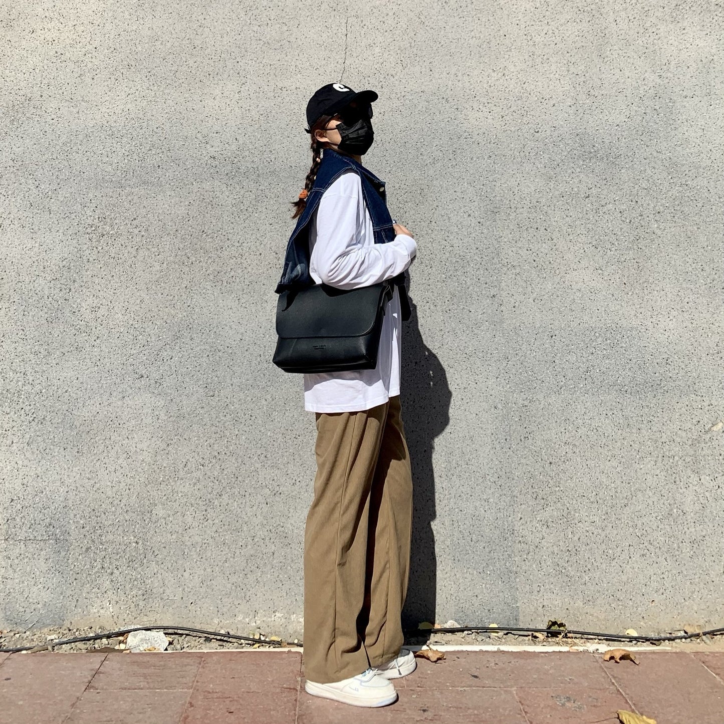 Women's & Men's Solid Color Leather Unisex Style Simple Bags