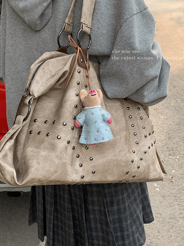 Women's Retro Fashion Rivet Simple Large Capacity Handbags