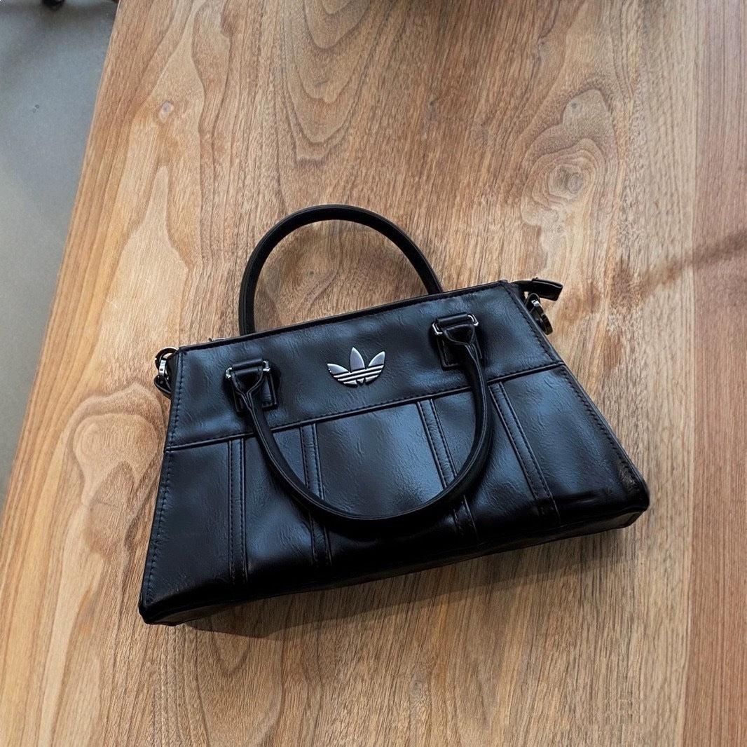 Women's Summer Clover Retro Style Hourglass Hand Women's Shoulder Bag