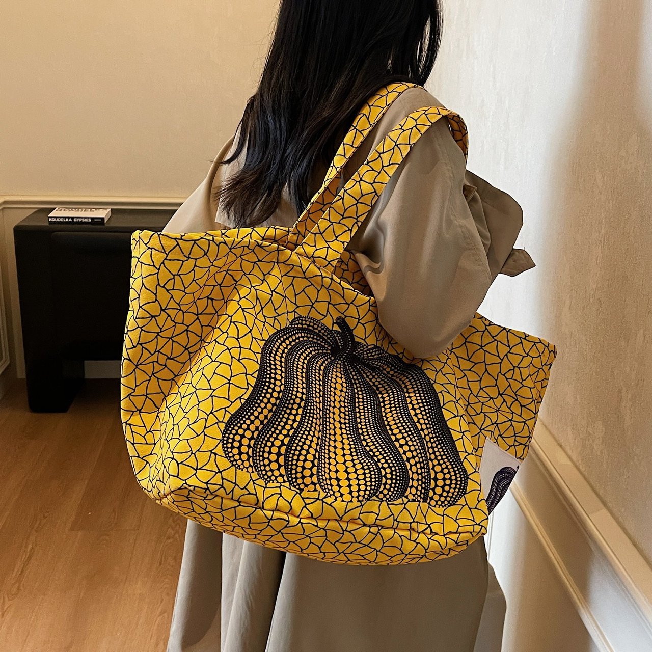 Women's Large Capacity Ethnic Abstract Painting Embroidered Bags