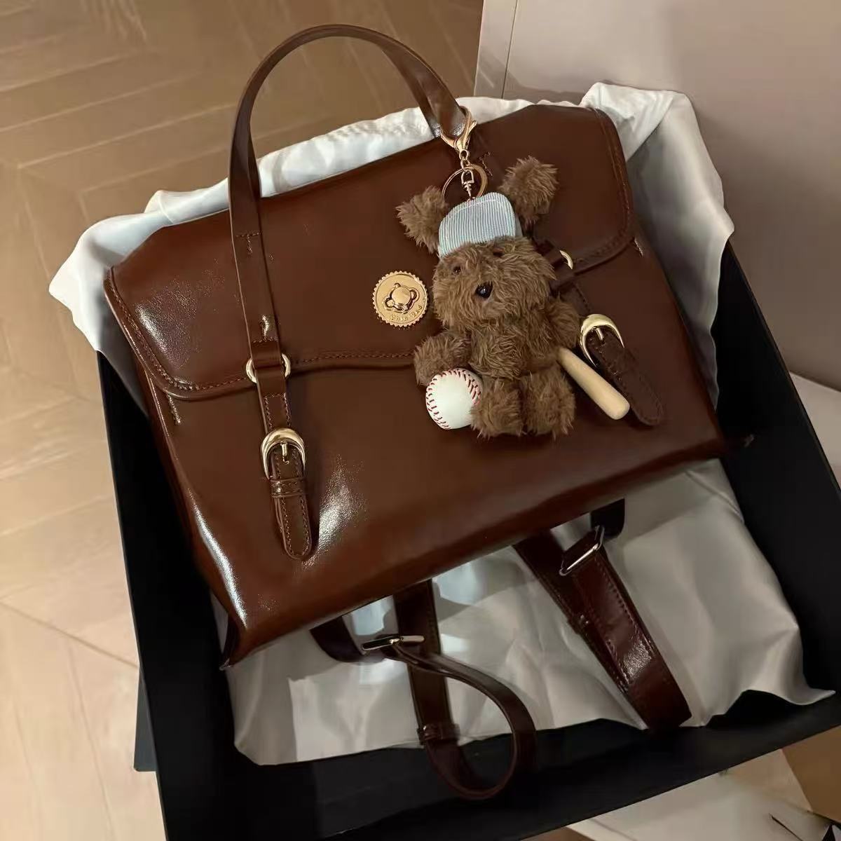 Simple Retro Portable Oil Wax Leather Versatile High Sense Handbags