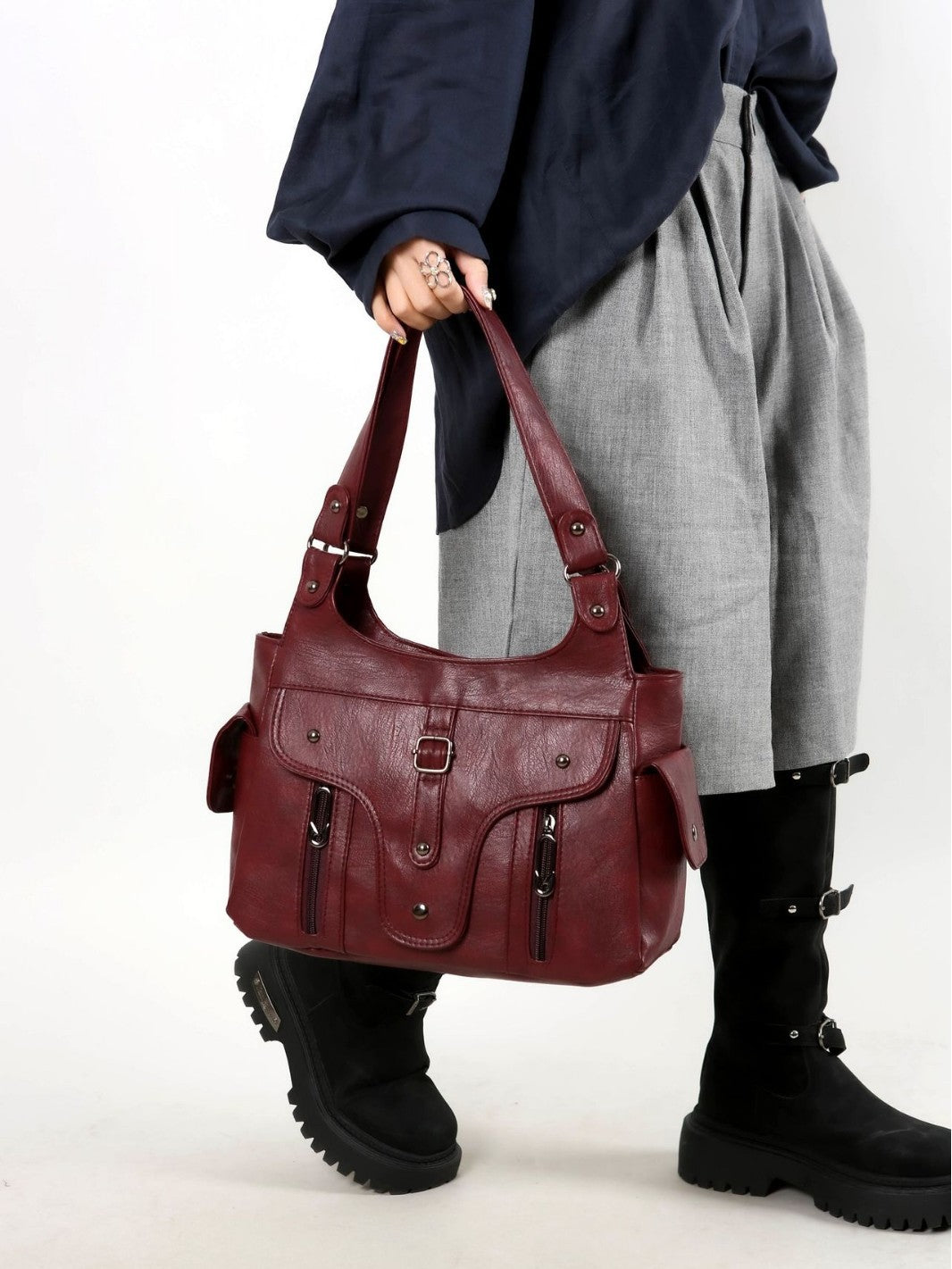 Women's Retro Large Capacity Fashion High-grade Western Handbags