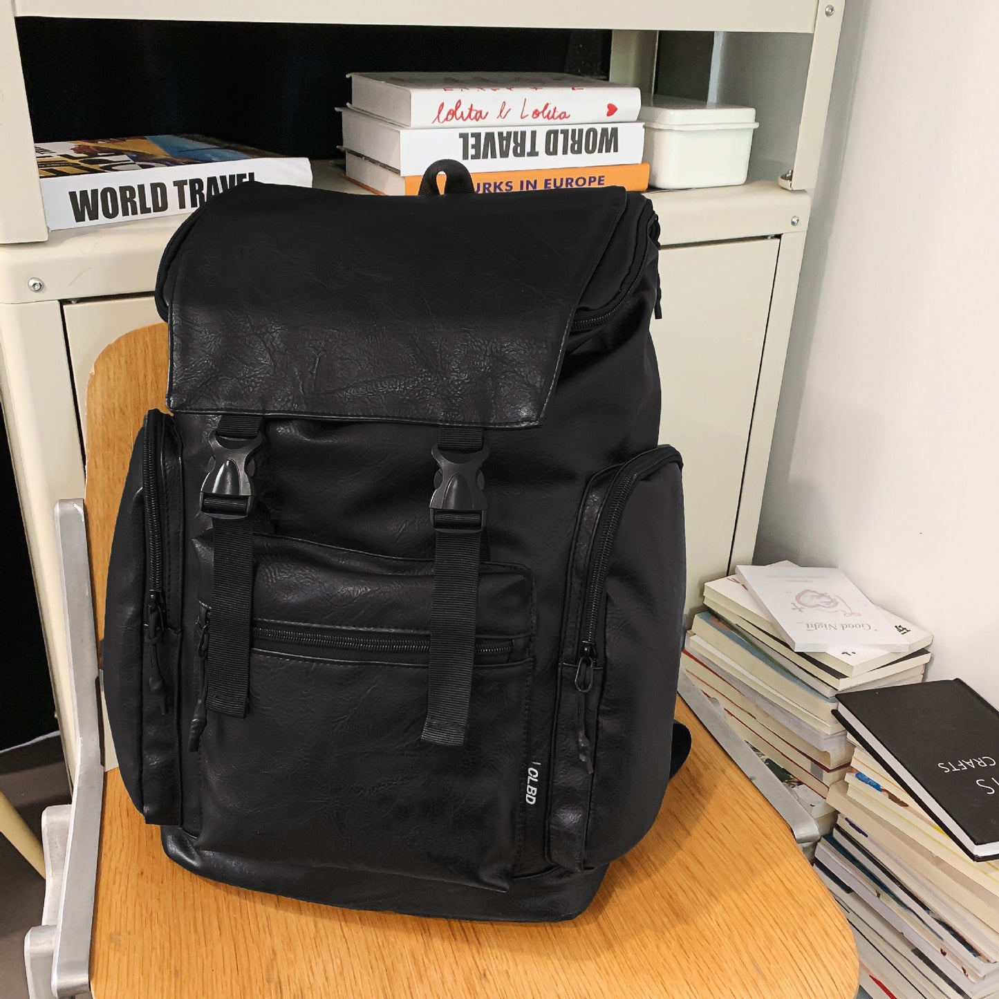 Women's & Men's High College Business Leather Large Capacity Leisure Backpack