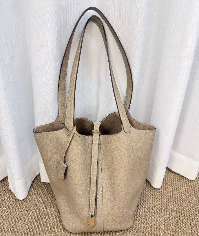 Women's Portable Classic Genuine Leather Vegetable Basket Lychee Pattern Simple Latch Women's Shoulder Bag