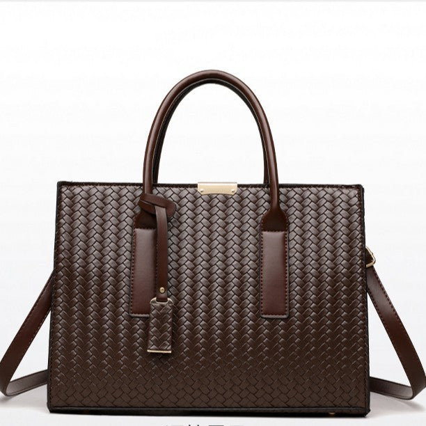 Women's Fashionable Simple Large Capacity Temperament Wild Women's Messenger Bag