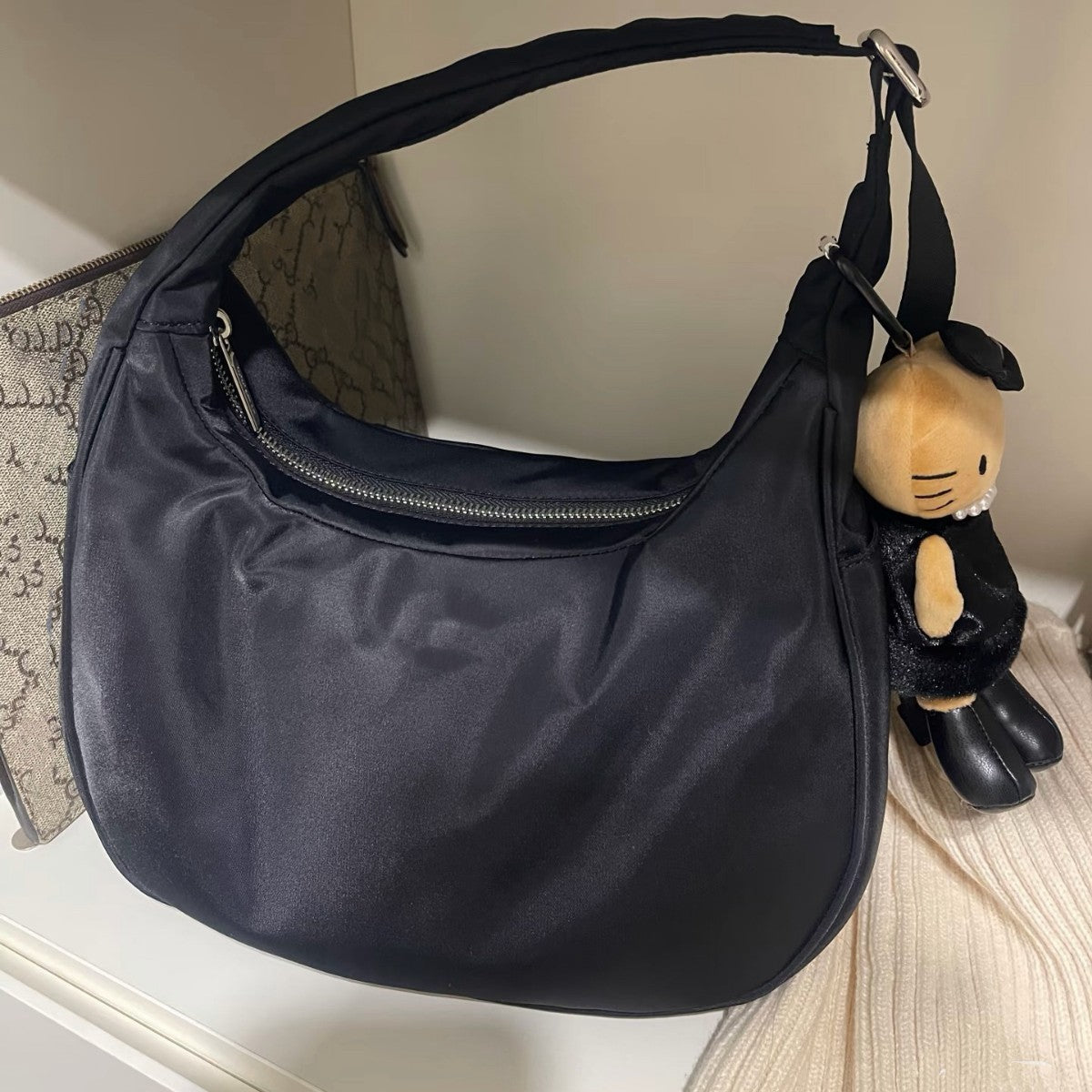 Women's & Men's Icon Croissant Commuter Dumpling Bags