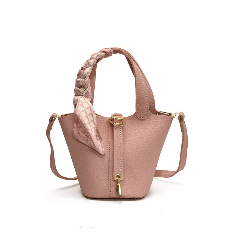 Lychee Pattern Vegetable Basket Trendy Simple Bucket Bag