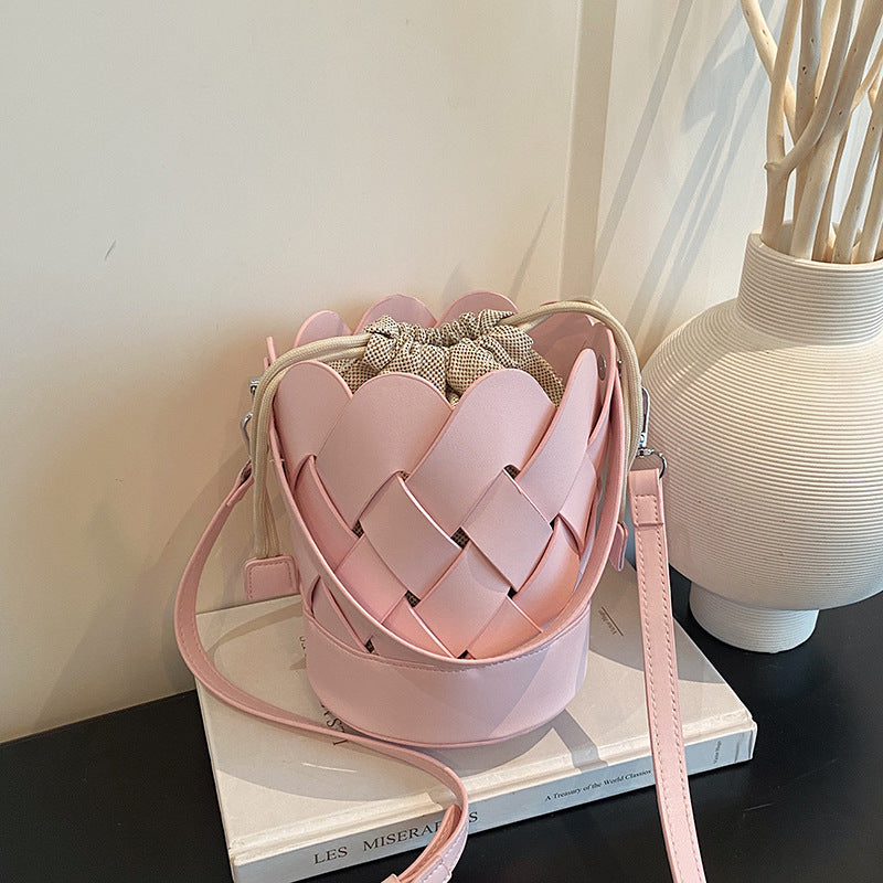 Women's Unique Niche Woven Fashion Exquisite Bucket Bag