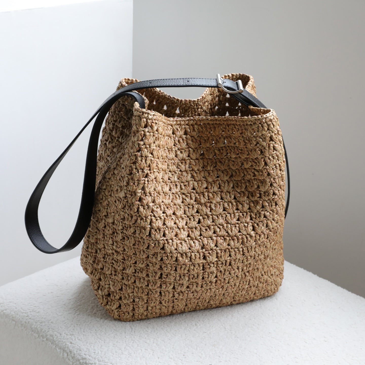 Women's Style Fashion Raffia With Cowhide Woven Large Tote Bag