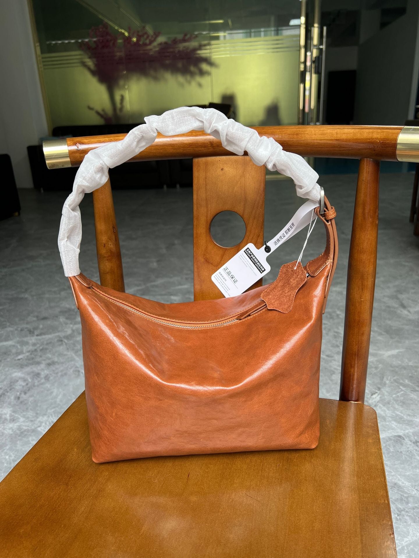 Tanning Leather Closed Hand-made Classic Dumpling Commute Bags