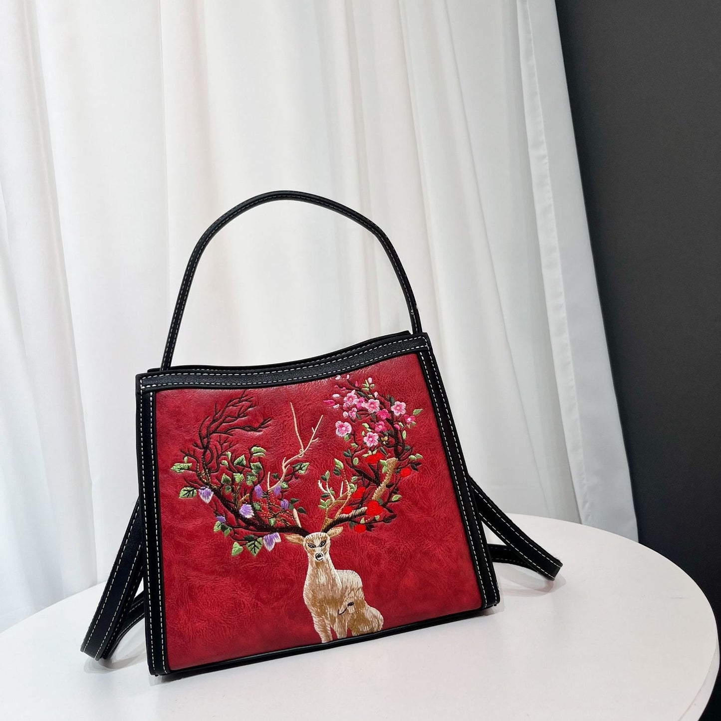 Chinese Style Embroidery Sika Deer Design Women's Handbag